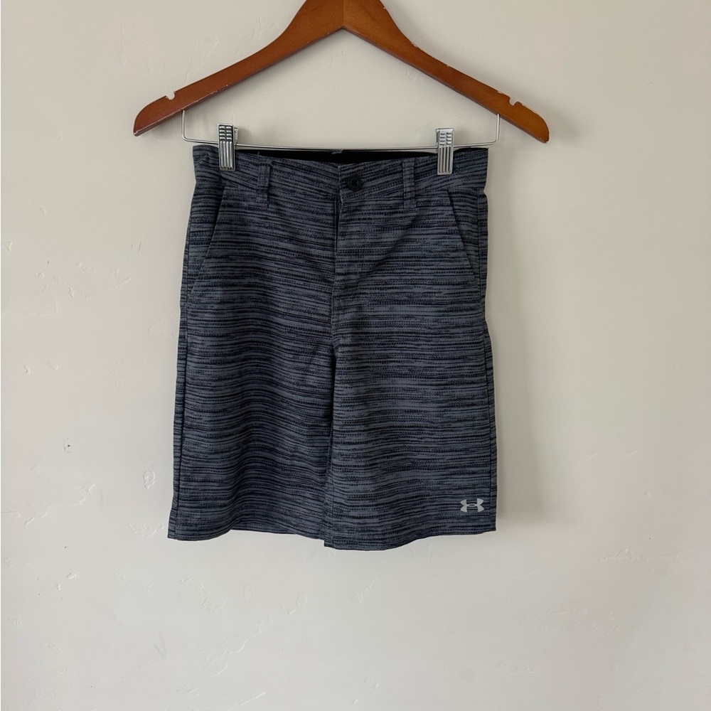 Under Armour Men's Black Patterned Athletic Shorts